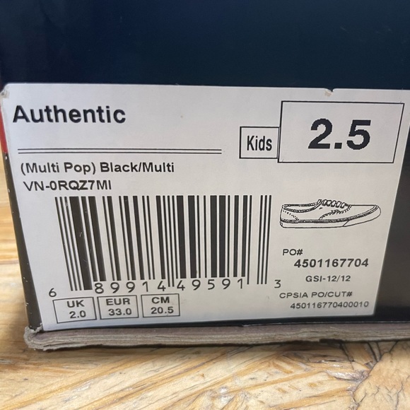 Super cute brand new in box girls Vans Authentic. Size 2.5 . - Picture 5 of 5